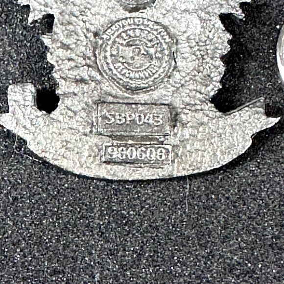 St. Louis Cardinals Baseball Pin Lapel Hat Collectible MLB Logo - Picture 6 of 6